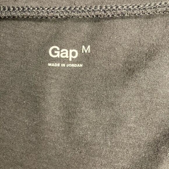 GAP, Women’s Gray Medium Top, Dolman sleeves, 60%Cotton, 40% Modal, soft, - Picture 6 of 8